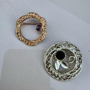 Vintage Pair Onyx and Garnet Gold Brooch Set